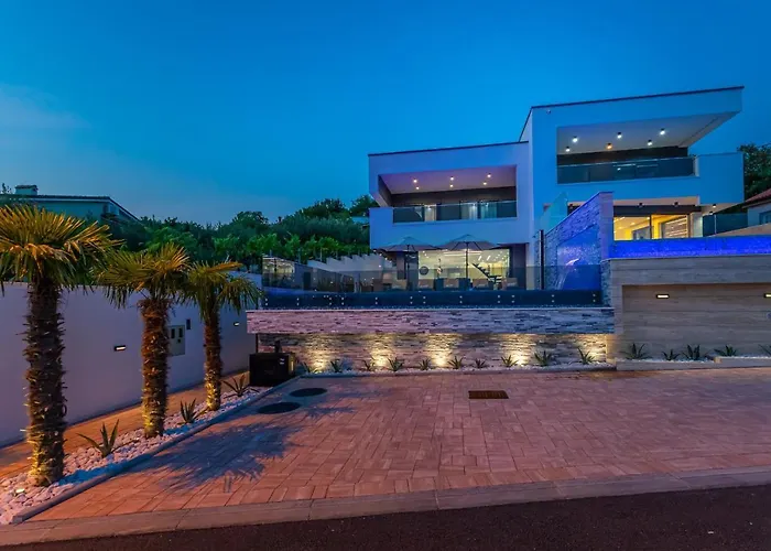 Lorena فيلة تْسْغيكفانِتْسا