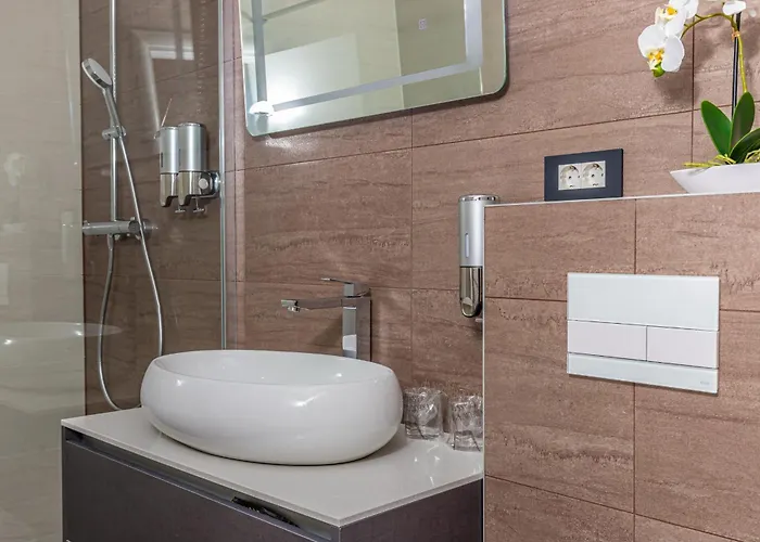 فيلة Lorena تْسْغيكفانِتْسا